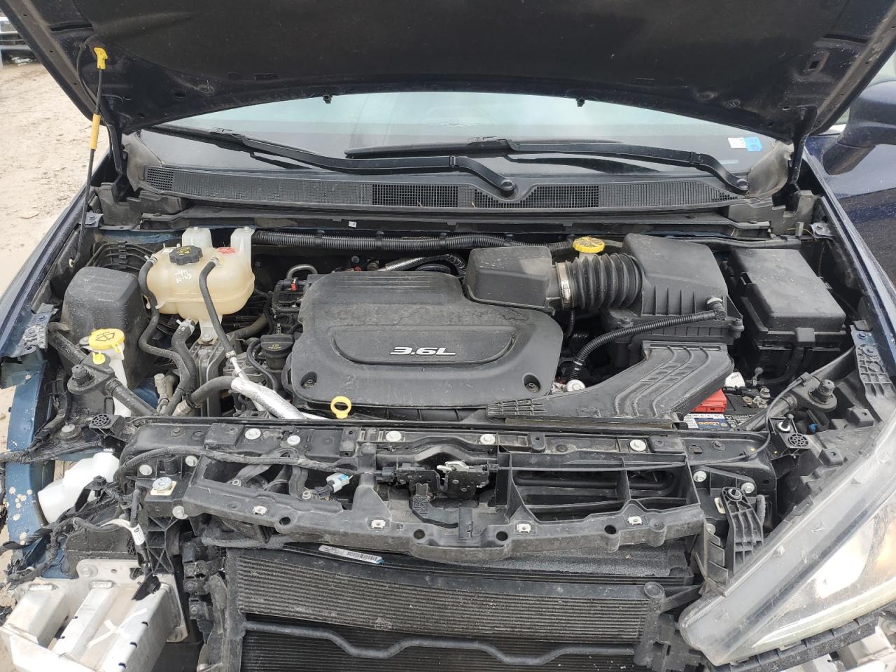 2018 Chrysler Pacifica Touring L VIN: 2C4RC1BG8JR124524 Lot: 90242655