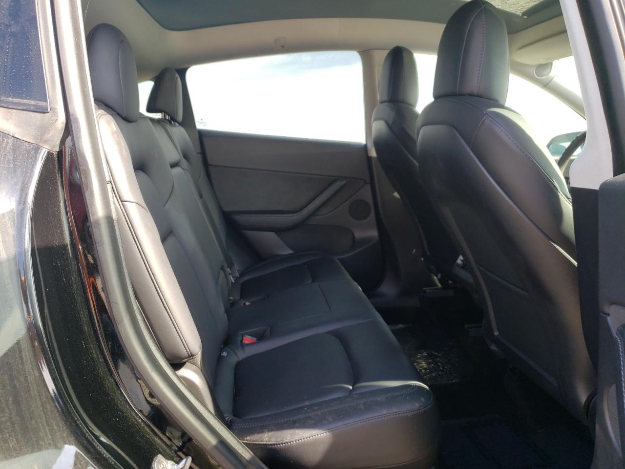 2021 Tesla Model Y VIN: 5YJYGDEE0MF077176 Lot: 89920795