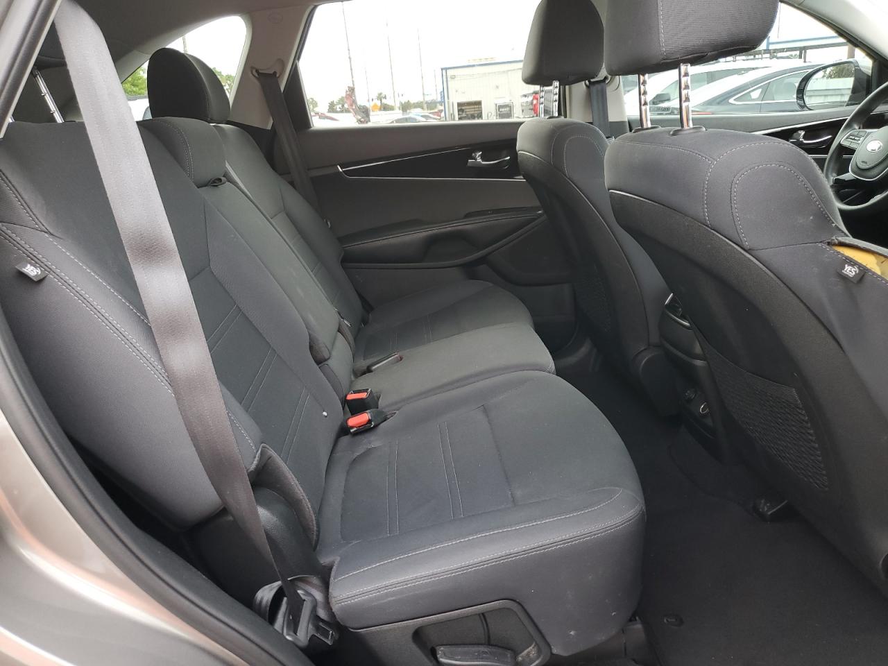 2019 Kia Sorento Lx VIN: 5XYPG4A58KG436099 Lot: 82329705