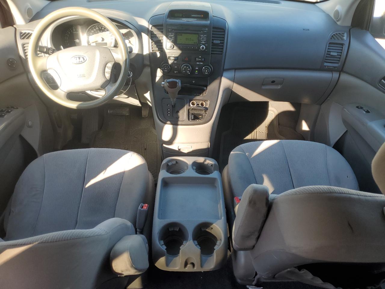 2011 Kia Sedona Lx VIN: KNDMG4C77B6404006 Lot: 84786095