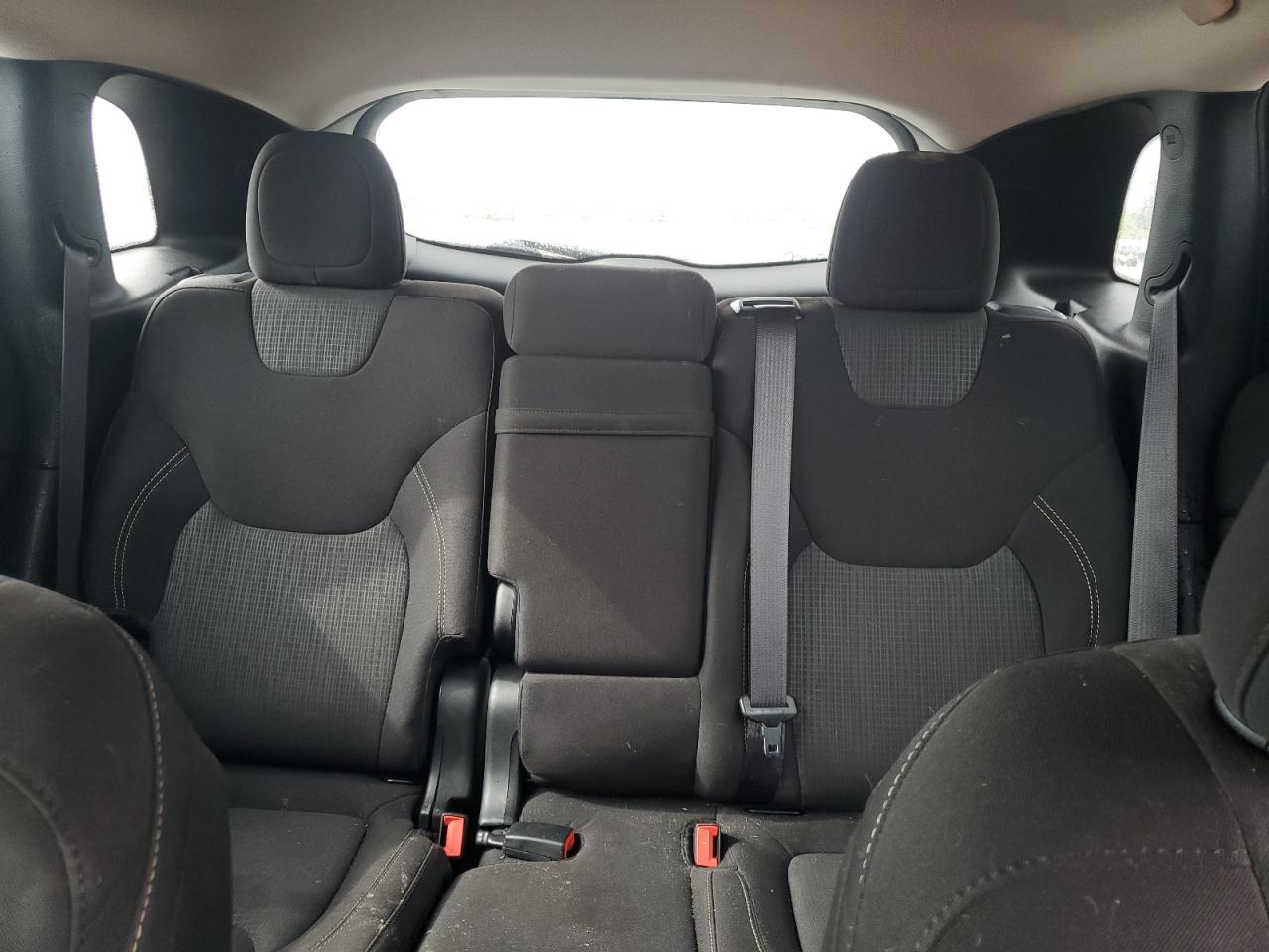 2016 Jeep Cherokee Latitude VIN: 1C4PJLCBXGW238584 Lot: 82494485