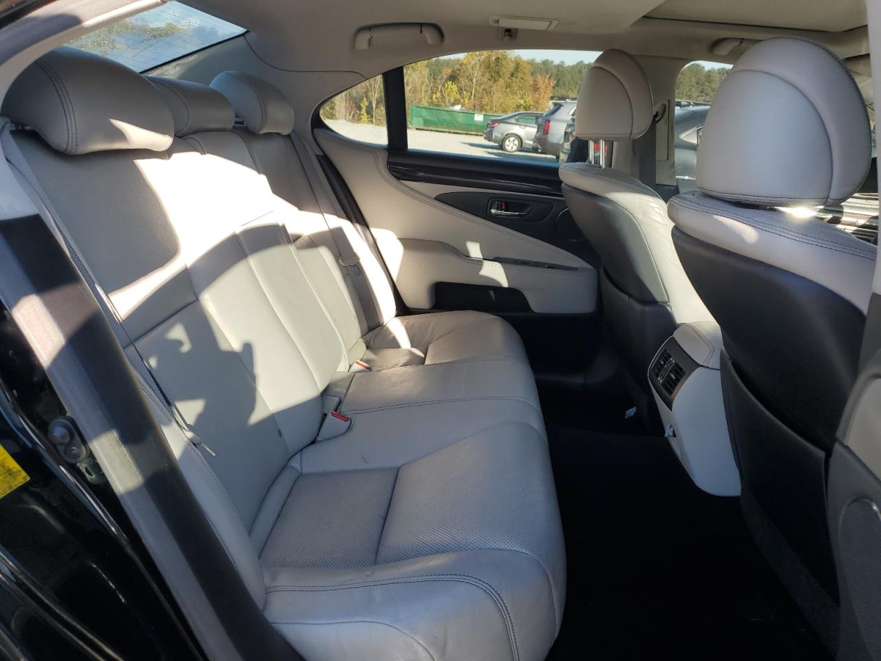 2015 Lexus Ls 460 VIN: JTHBL5EF1F5135198 Lot: 87438795