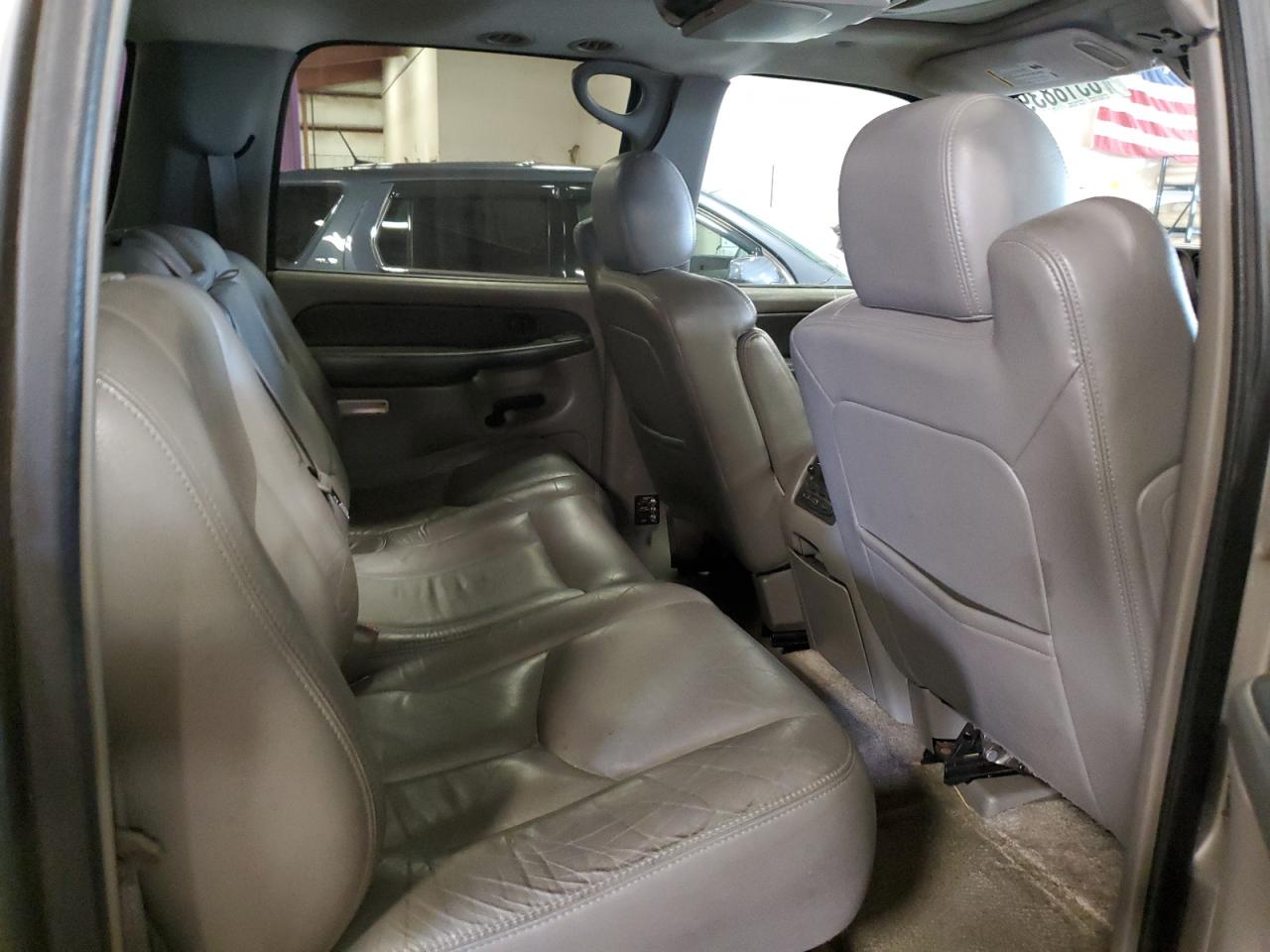 2003 Chevrolet Suburban K2500 VIN: 3GNGK26G23G310926 Lot: 85188395