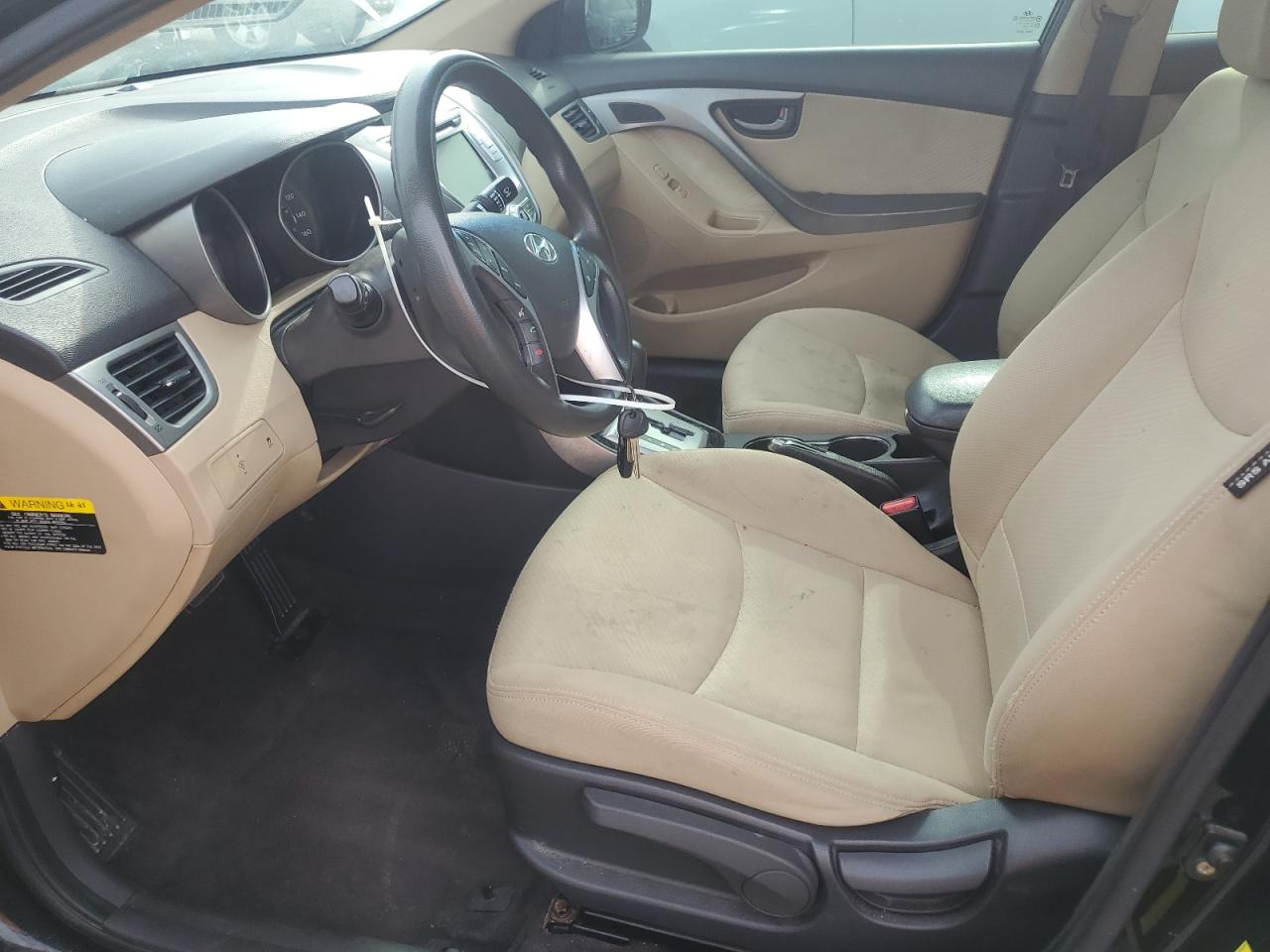 2011 Hyundai Elantra Gls VIN: KMHDH4AE5BU092418 Lot: 82402285