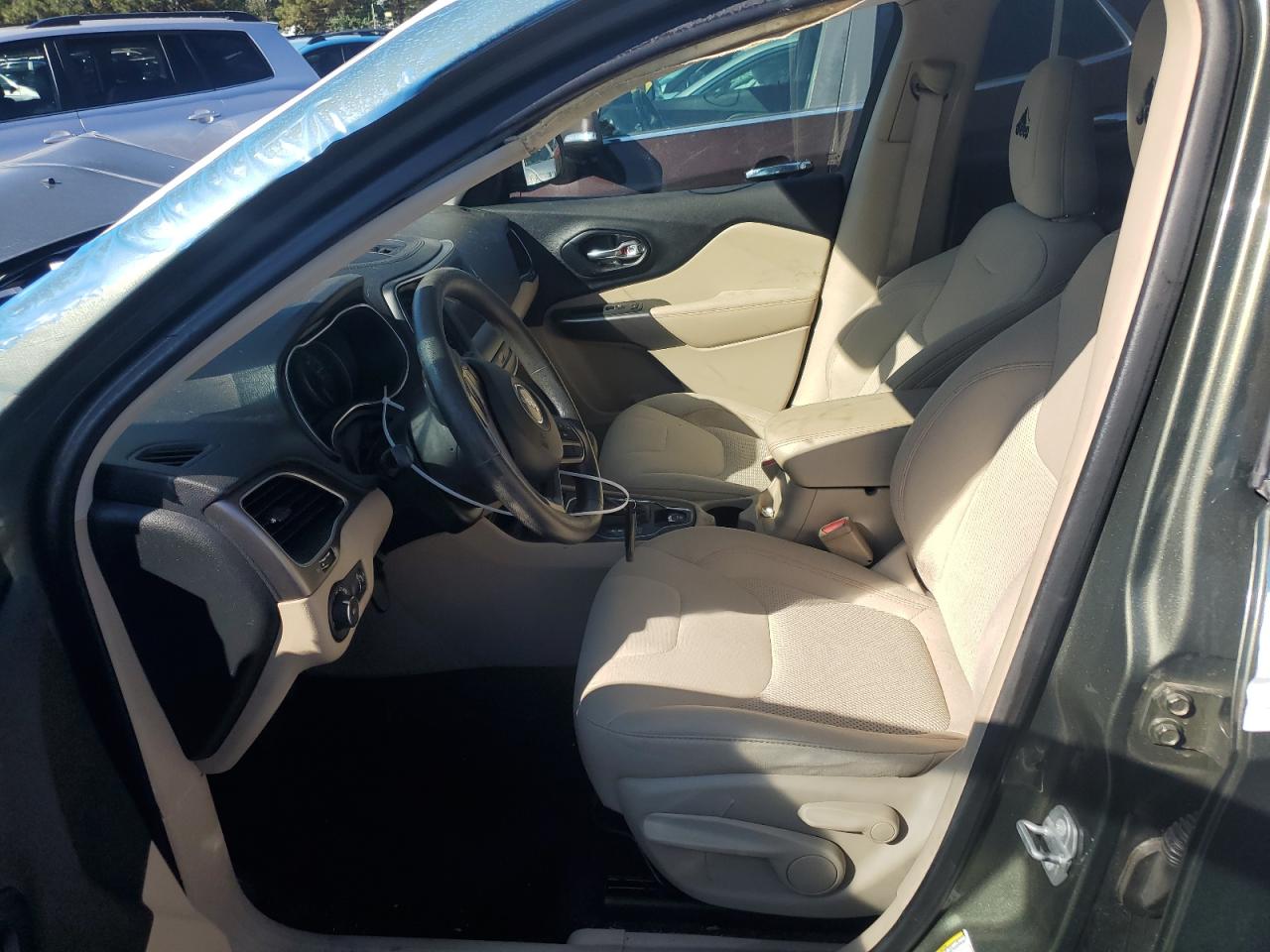 2019 Jeep Cherokee Latitude VIN: 1C4PJMCX9KD231812 Lot: 71564595