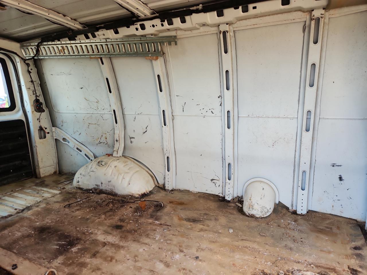 2019 Chevrolet Express 2500 Delivery Van VIN: 1GCWGAFG9K1285438 Lot: 87448955