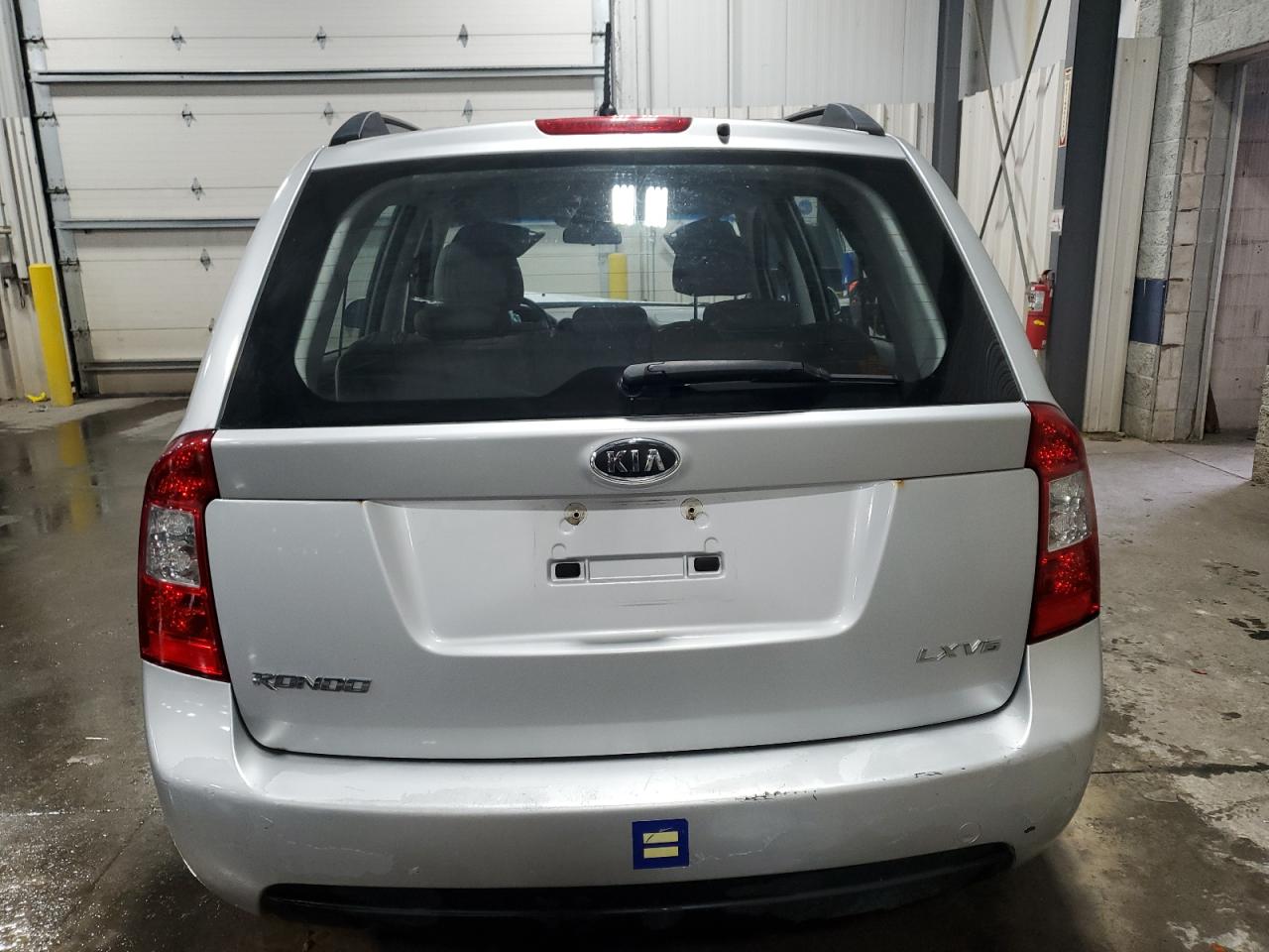 2008 Kia Rondo Lx VIN: KNAFG526087183419 Lot: 86502765