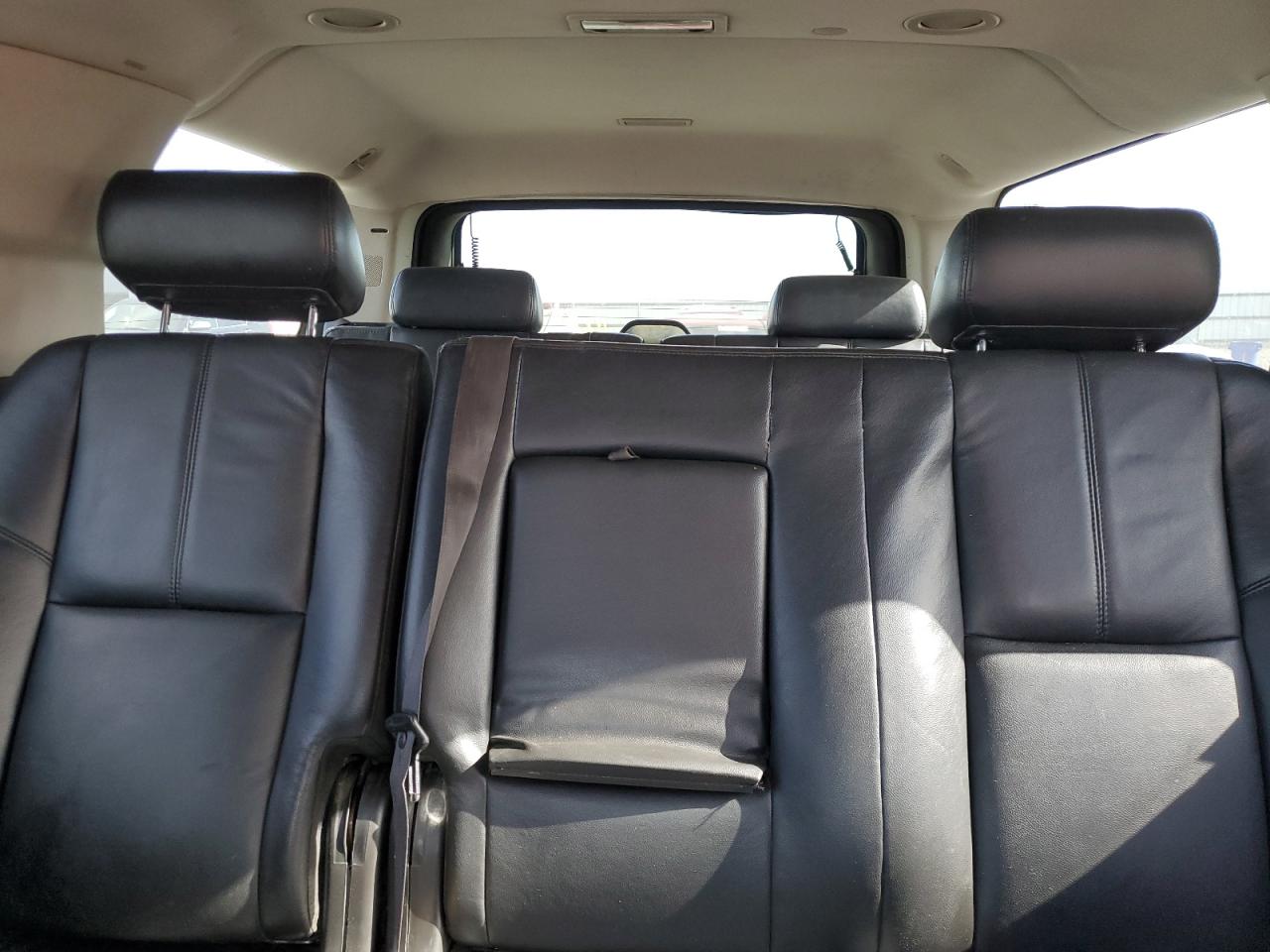 2009 Chevrolet Suburban K1500 Lt VIN: 1GNFK26319J120308 Lot: 86504895