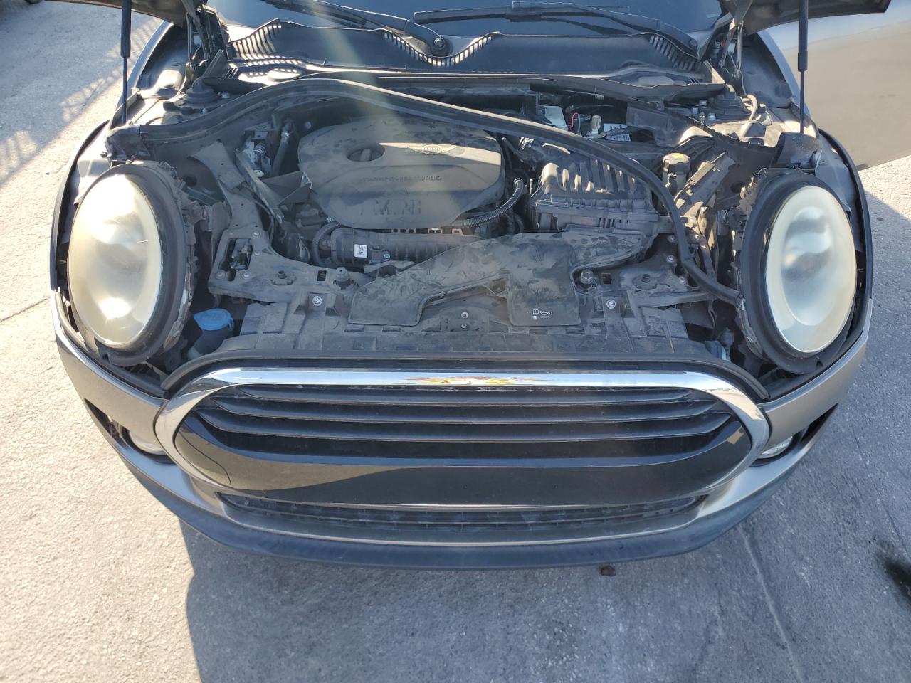 2017 Mini Cooper Clubman VIN: WMWLN5C36H2E33145 Lot: 89855455