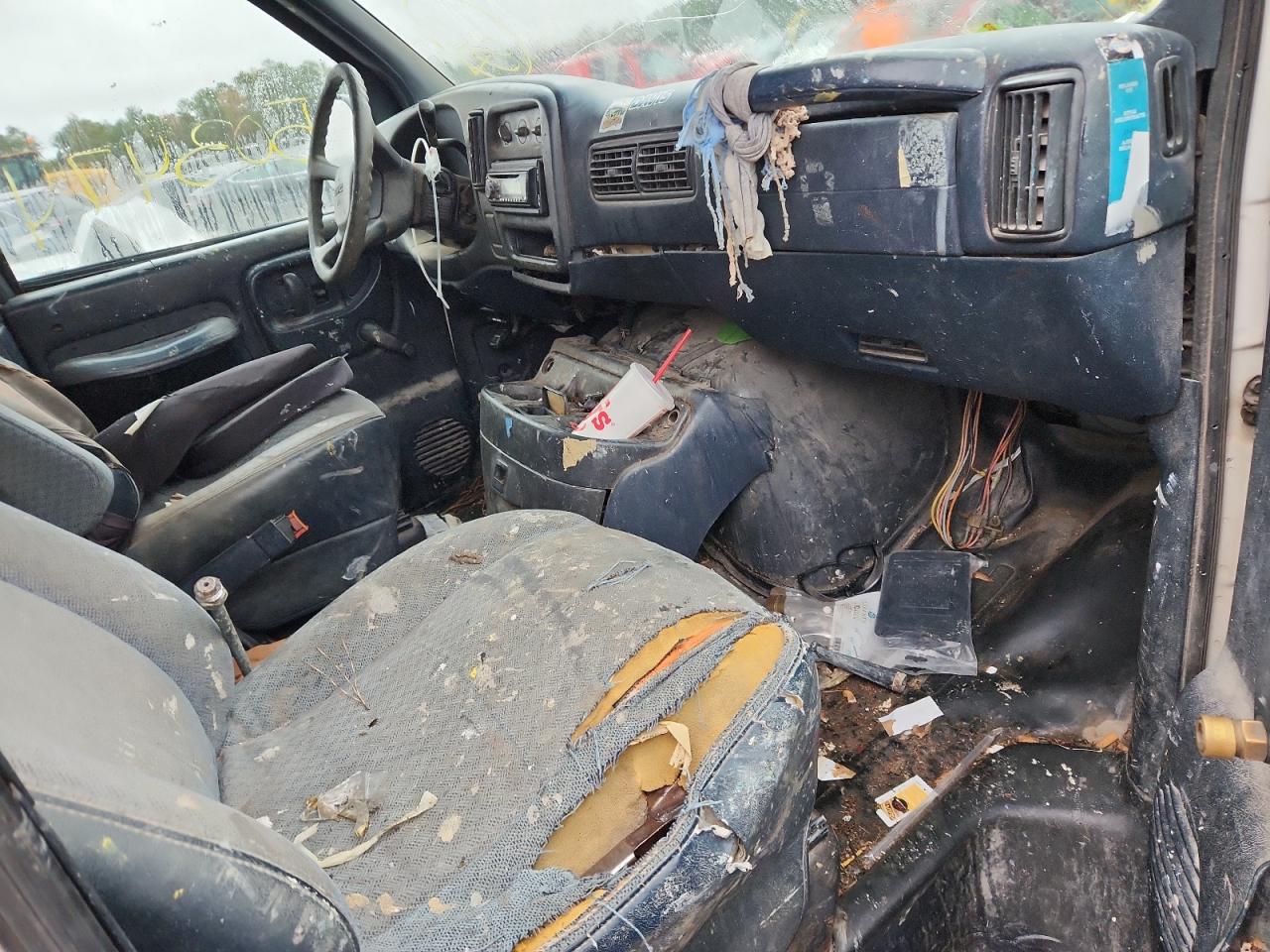 2000 GMC Savana Cargo 3500 13 VIN: 1GTHG35R5Y1126416 Lot: 89829115