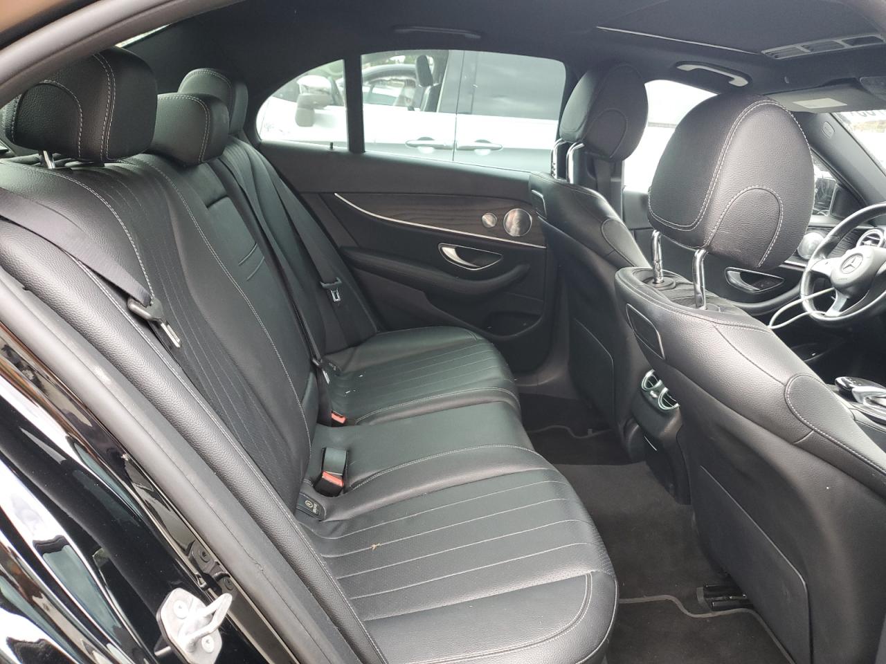 2018 Mercedes-Benz E 300 VIN: WDDZF4JB2JA294595 Lot: 85569755