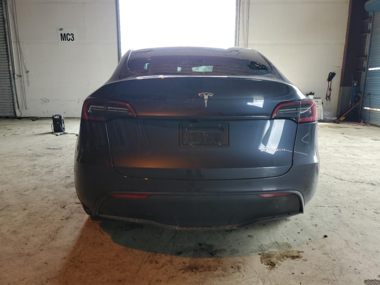 2023 Tesla Model Y VIN: 7SAYGDEEXPA195157 Lot: 84061295