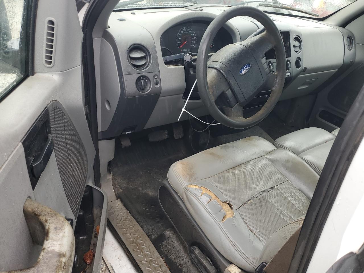 2005 Ford F150 VIN: 1FTRF12255NB98269 Lot: 80885585