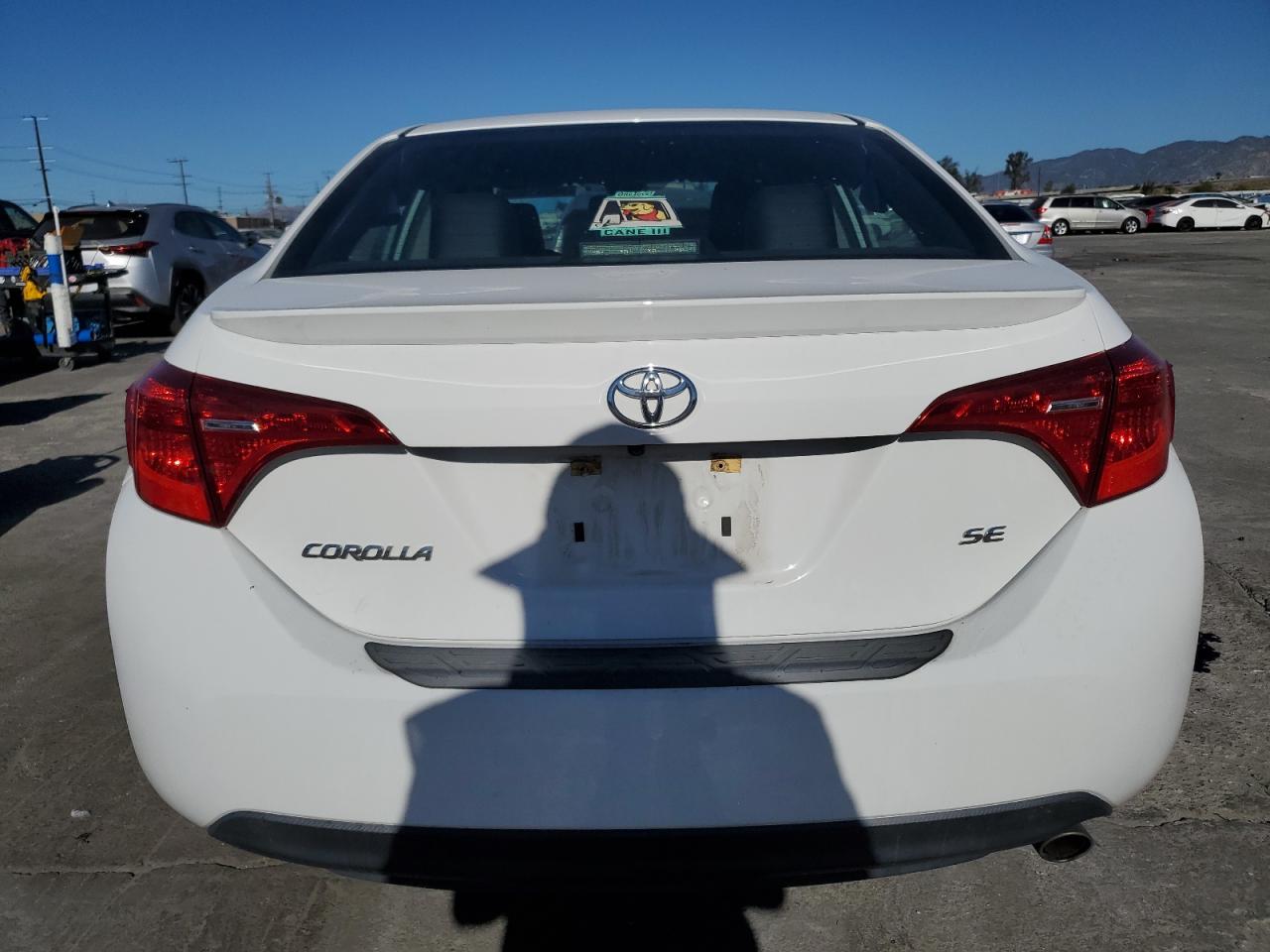 2019 Toyota Corolla L VIN: 2T1BURHE1KC242225 Lot: 90091455