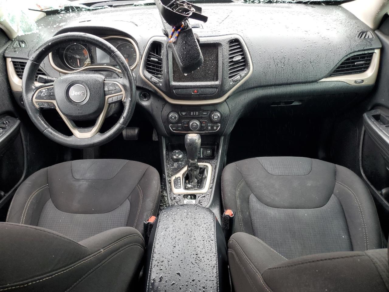 2016 Jeep Cherokee Latitude VIN: 1C4PJMCS0GW139794 Lot: 86122725