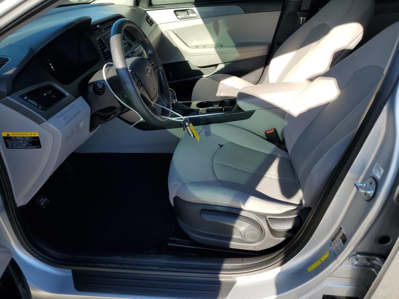 2017 Hyundai Sonata Se VIN: 5NPE24AF0HH580391 Lot: 85141345