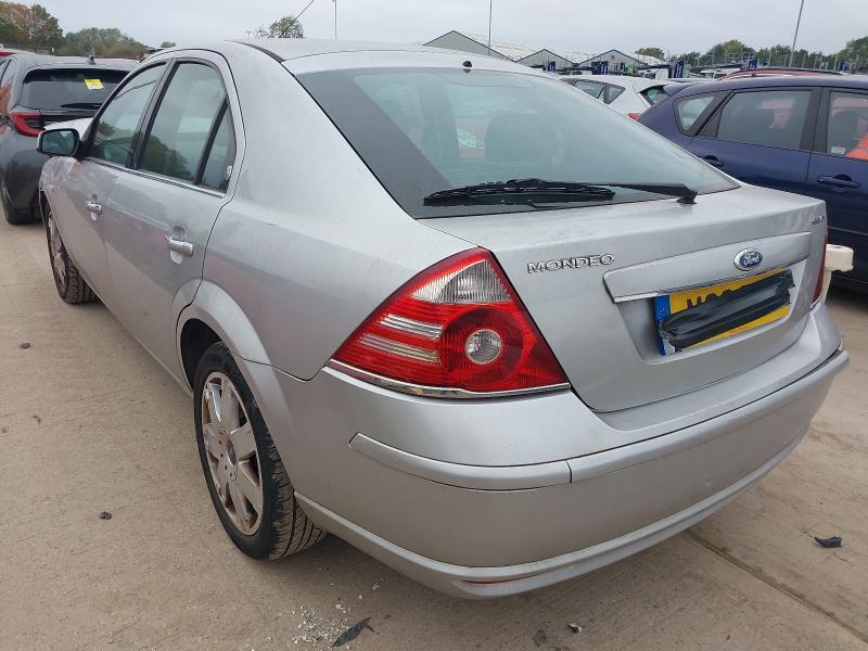 2005 FORD MONDEO 2.0 GHIA X 5DR AUTO