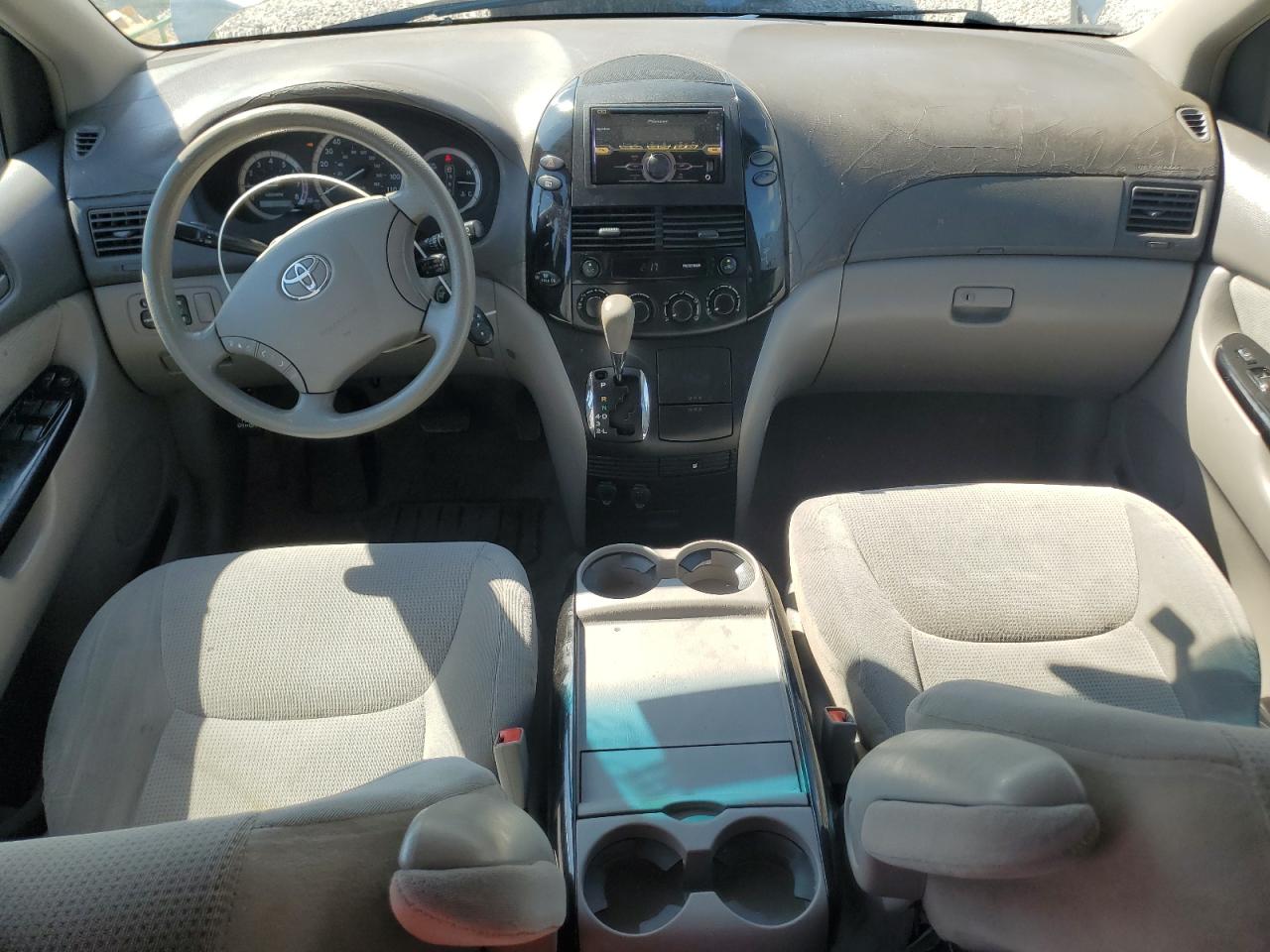 2004 Toyota Sienna Ce VIN: 5TDZA23C04S046002 Lot: 84939755