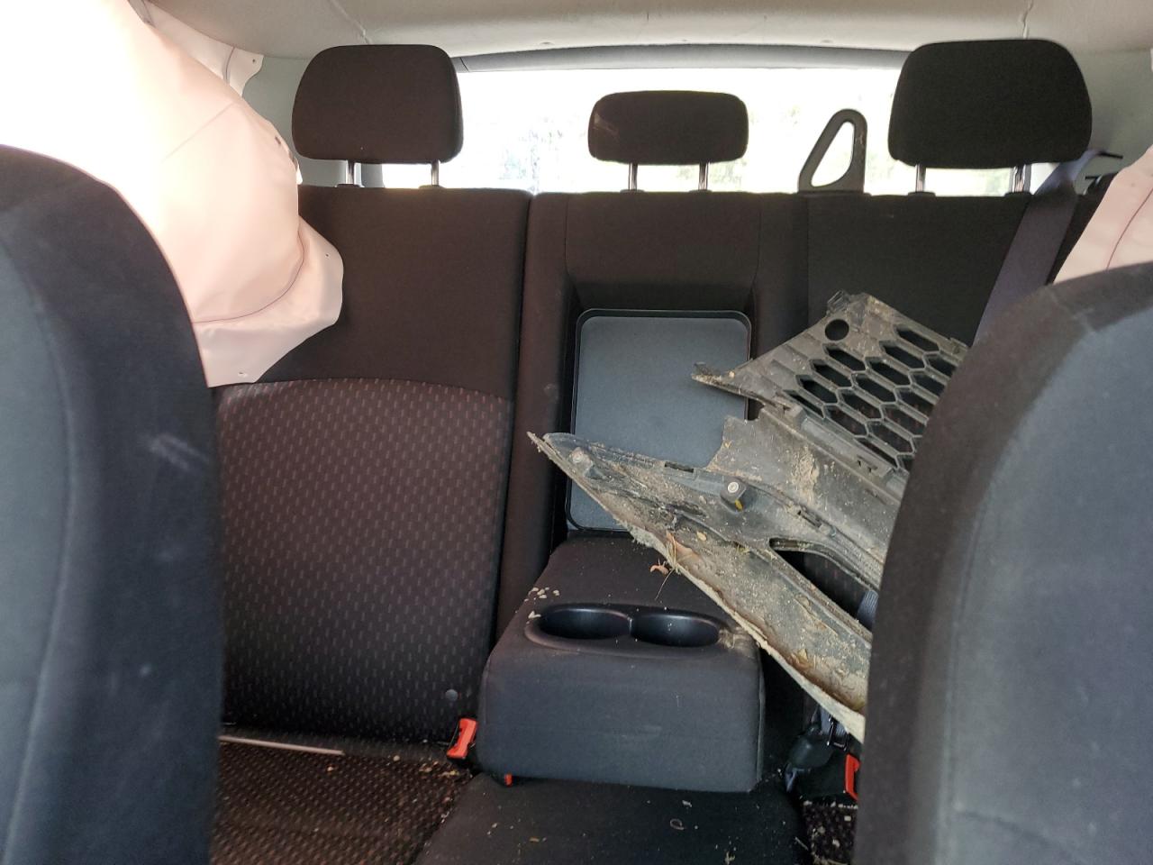 2018 Mitsubishi Outlander Sport Es VIN: JA4AR3AU3JZ028945 Lot: 84948745