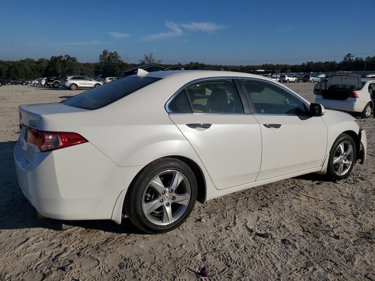 Фото: JH4CU2F41DC005525