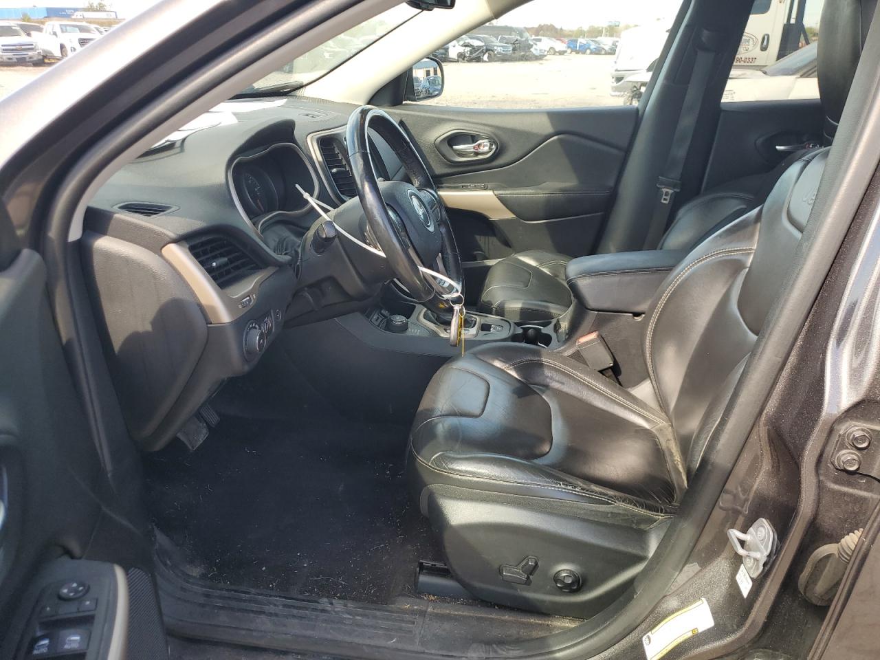 2018 Jeep Cherokee Limited VIN: 1C4PJMDX3JD585869 Lot: 82432625