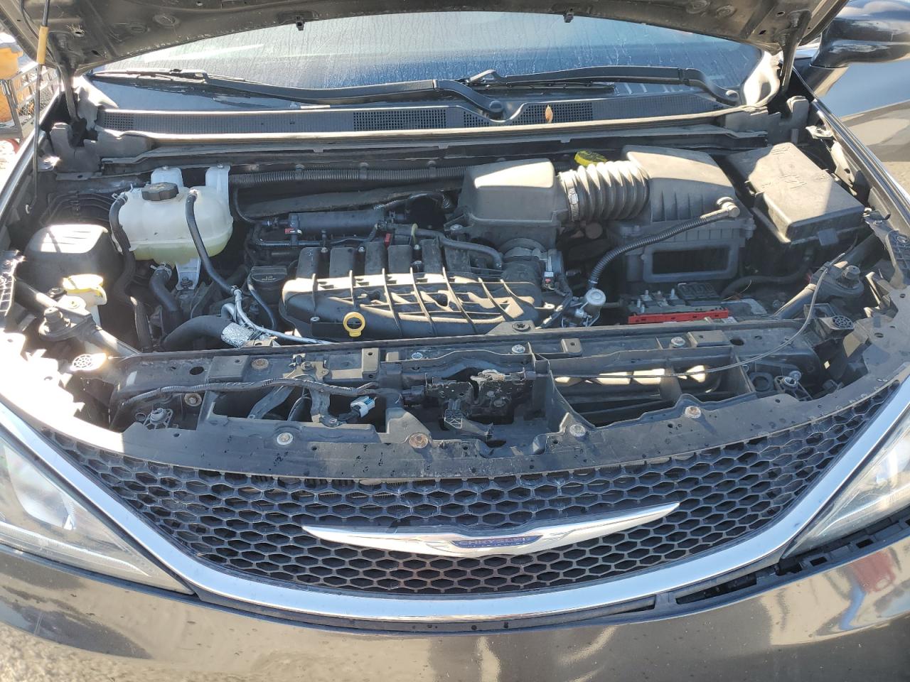 2017 Chrysler Pacifica Touring L VIN: 2C4RC1BG7HR543961 Lot: 86805755