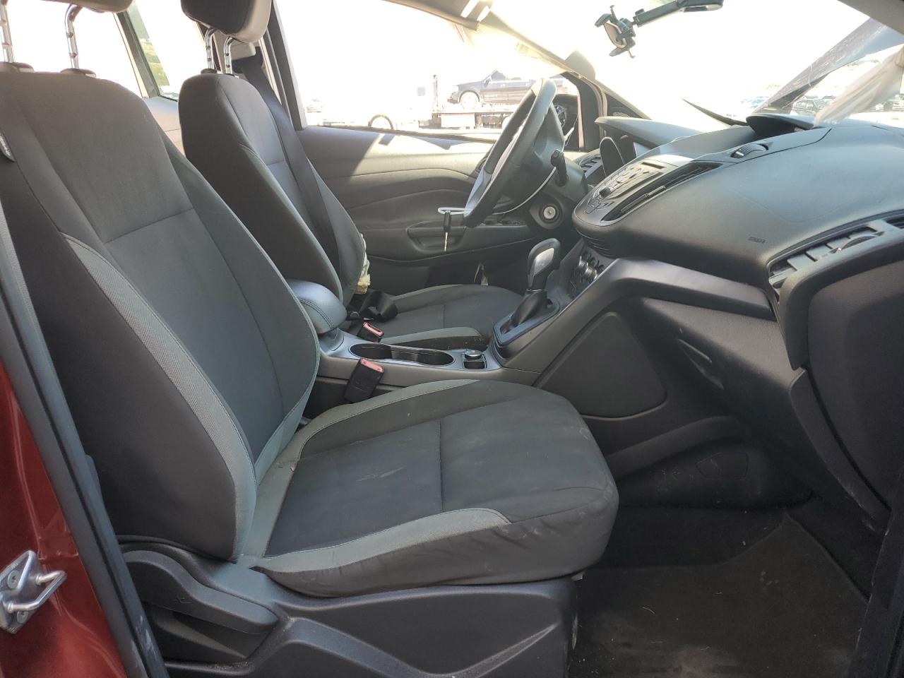 2016 Ford Escape S VIN: 1FMCU0F73GUB99890 Lot: 84983855