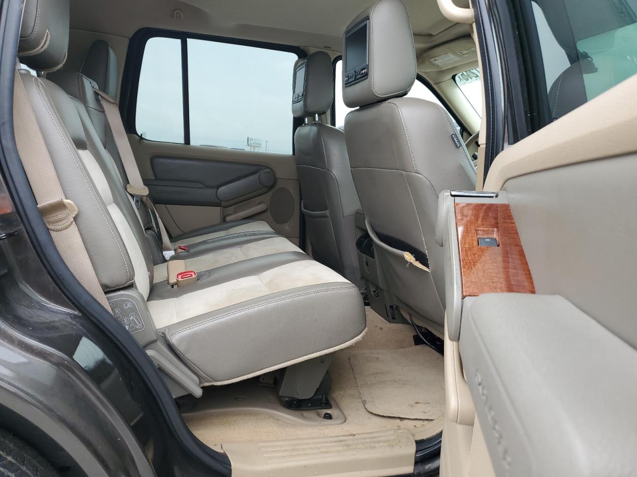 2007 Ford Explorer Eddie Bauer VIN: 1FMEU648X7UB73262 Lot: 90097215