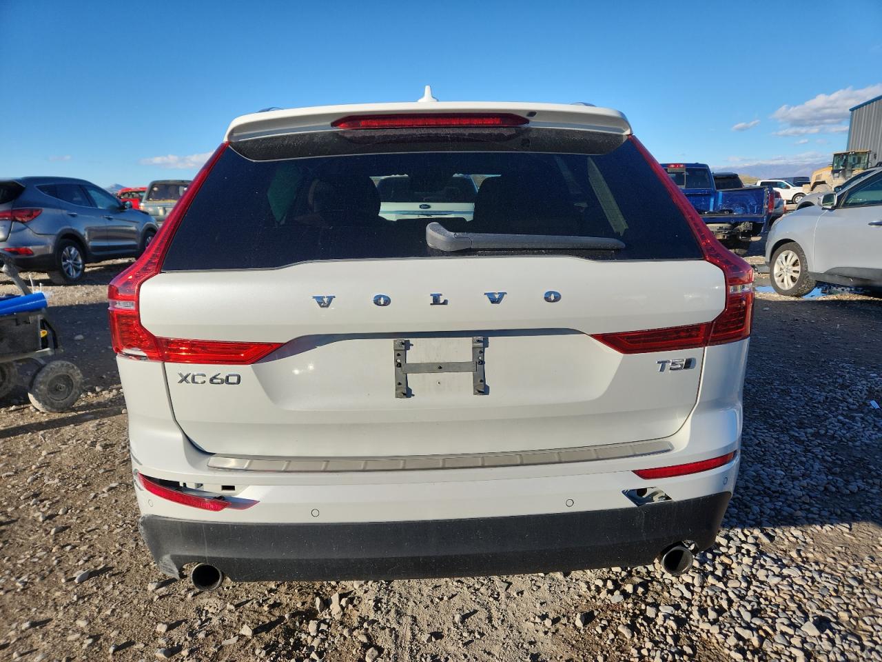 2018 Volvo Xc60 T5 Momentum VIN: YV4102RK3J1038335 Lot: 89834625