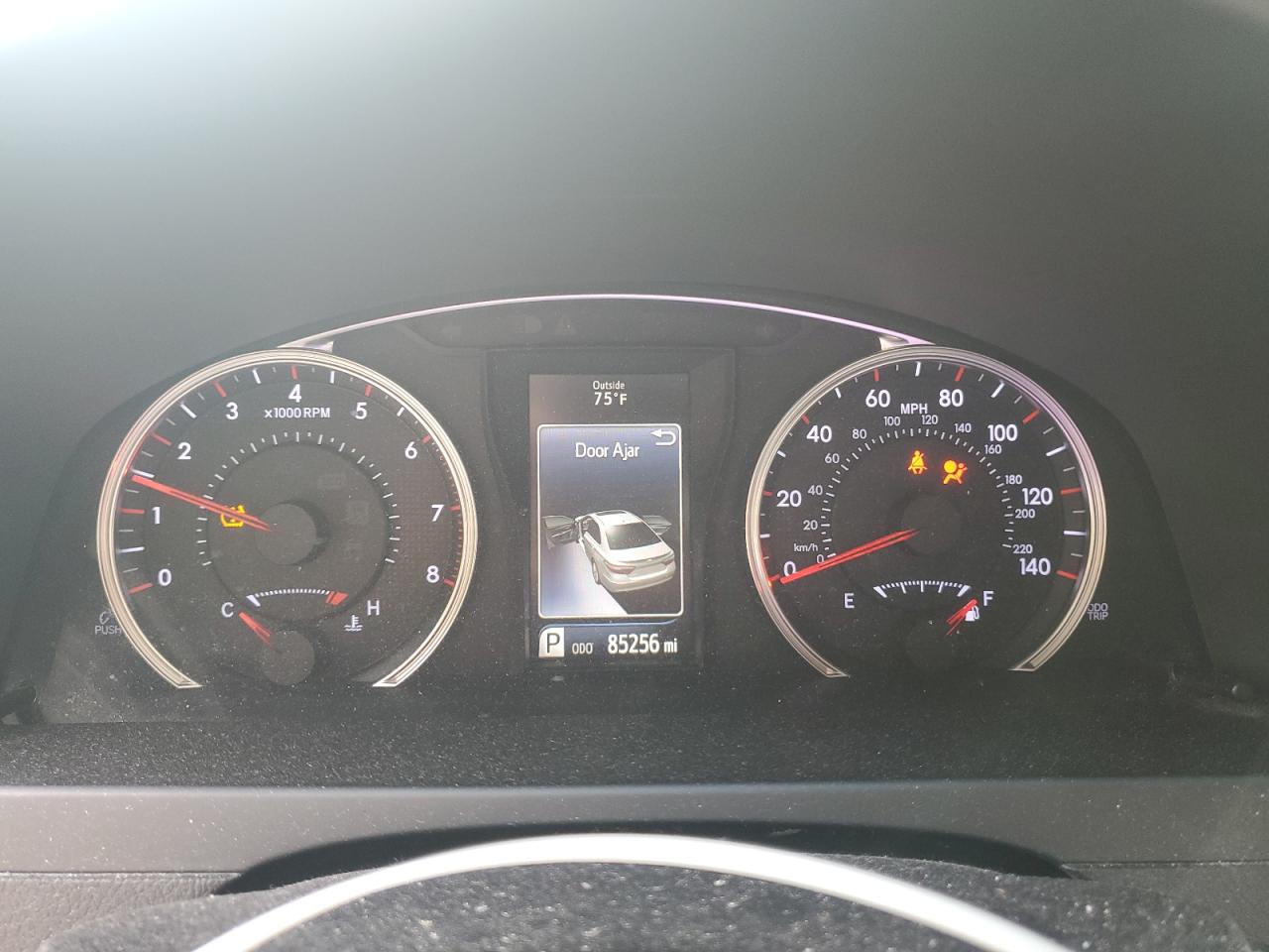 2015 Toyota Camry Le VIN: 4T1BF1FK2FU115539 Lot: 82290345