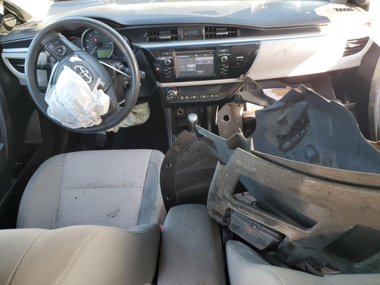 2015 Toyota Corolla L VIN: 2T1BURHE7FC246267 Lot: 84866285