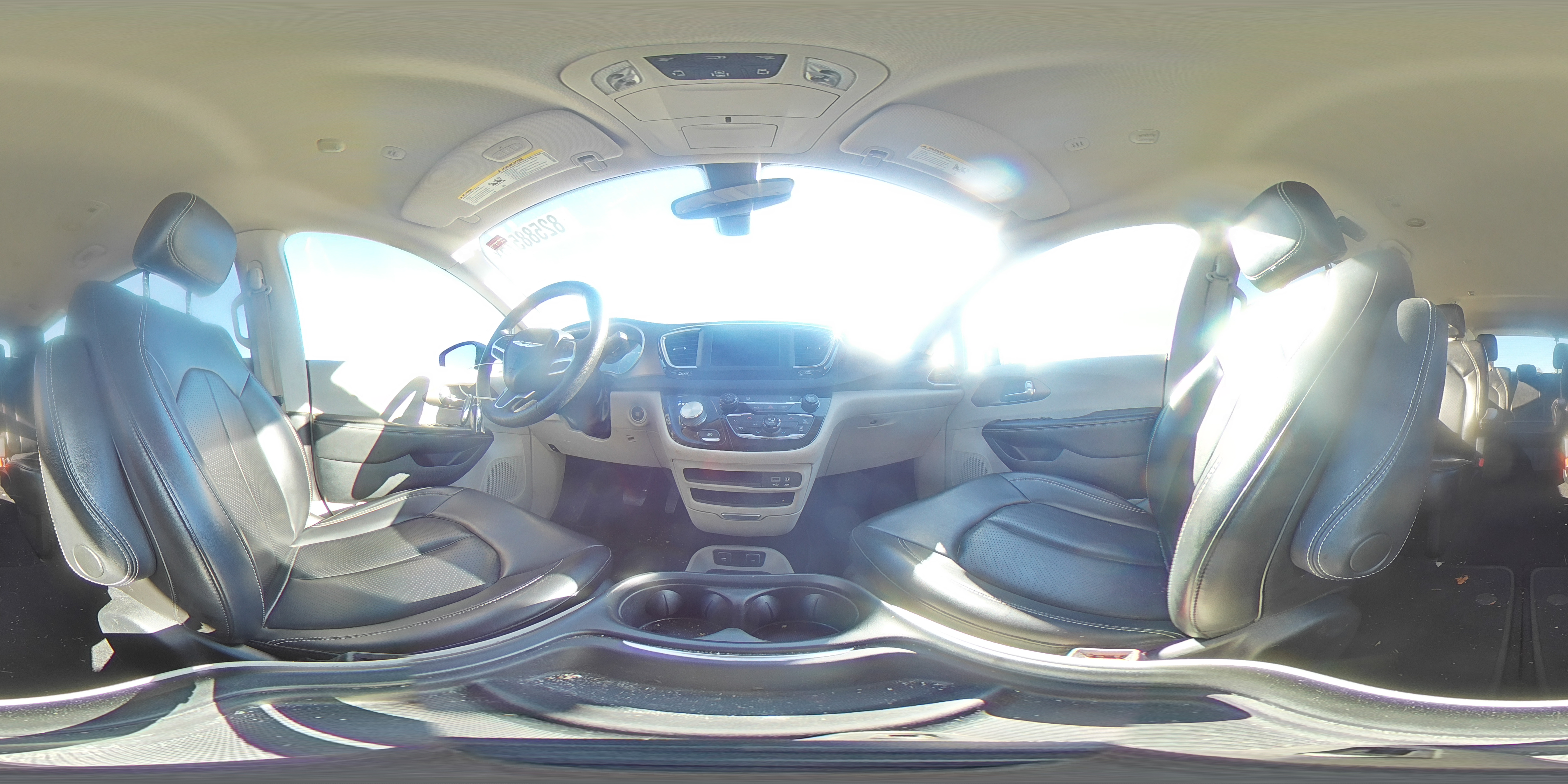 2020 Chrysler Voyager Lxi VIN: 2C4RC1DG1LR144694 Lot: 82588575