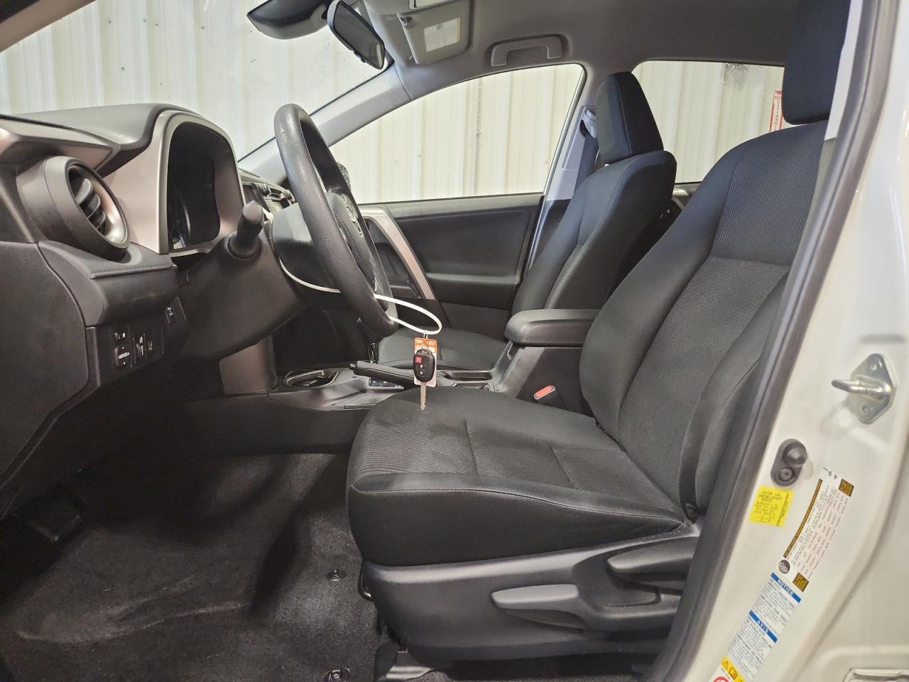 2018 Toyota Rav4 Le VIN: JTMBFREV1JJ741799 Lot: 85767645