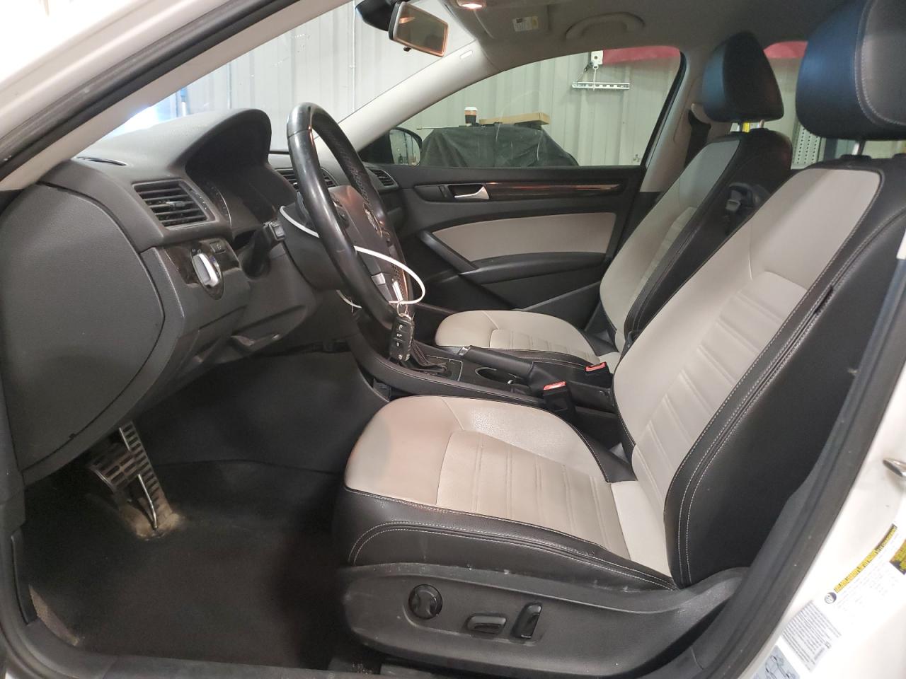 2015 Volkswagen Passat Se VIN: 1VWBS7A32FC071208 Lot: 82473815