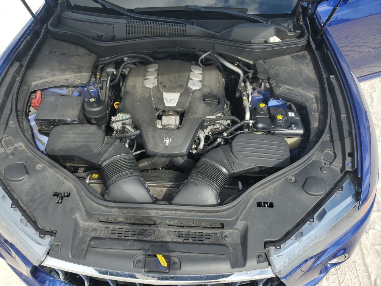 2017 Maserati Levante VIN: ZN661XUAXHX215714 Lot: 86993815