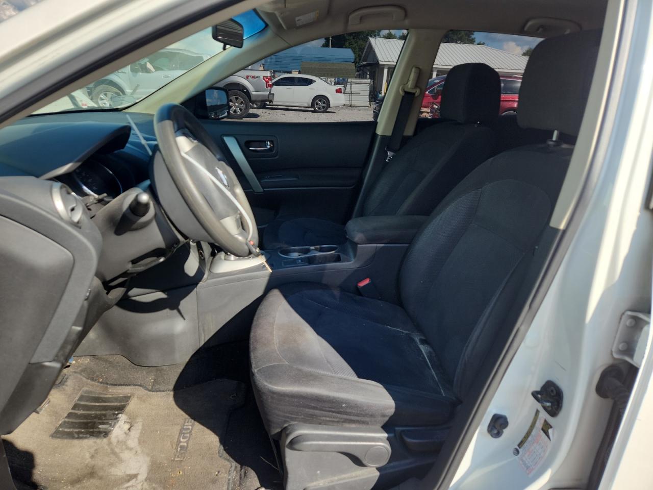 2015 Nissan Rogue Select S VIN: JN8AS5MT3FW151666 Lot: 81898195