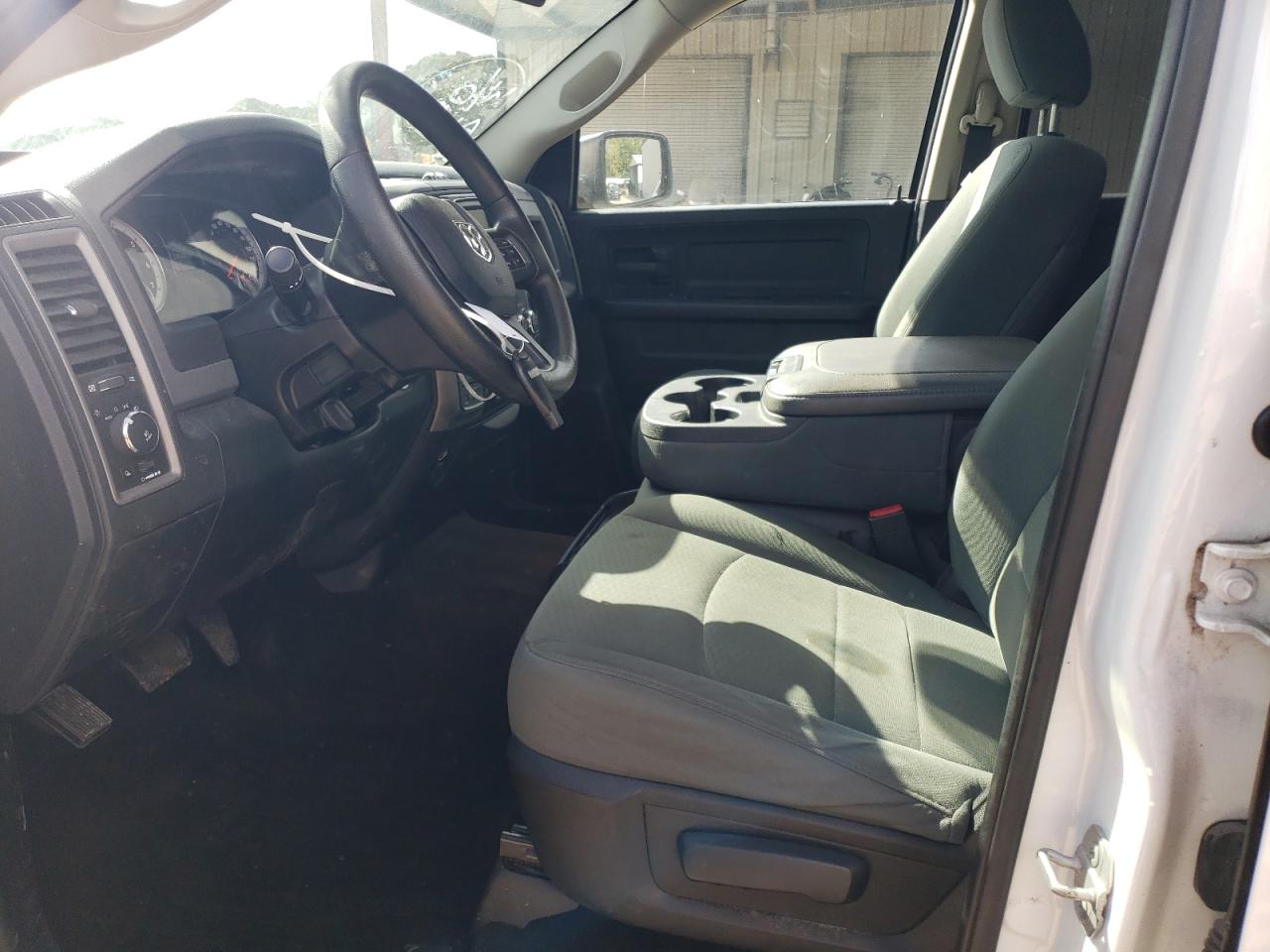 2015 Ram 1500 St VIN: 1C6RR7KT9FS572430 Lot: 84013685