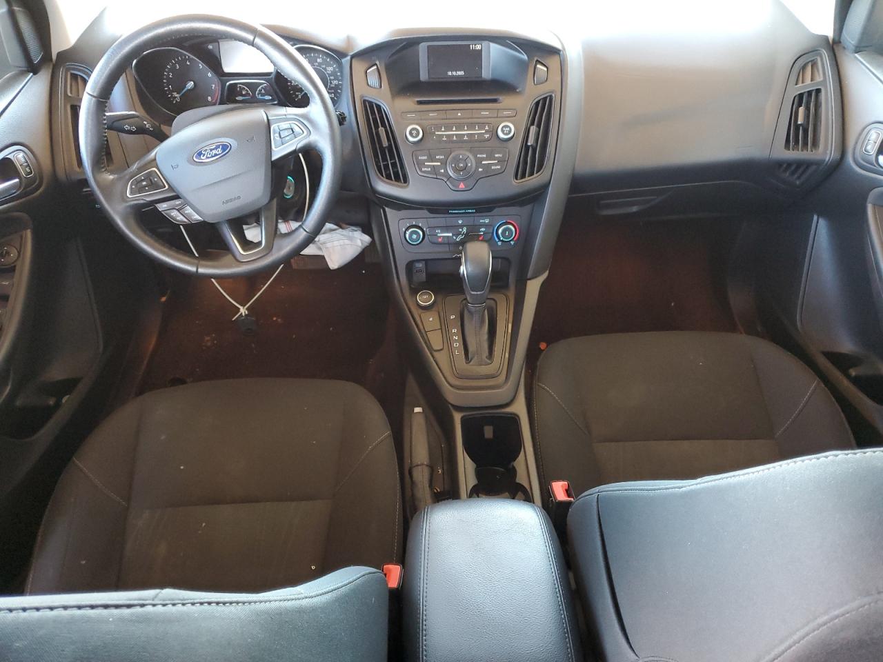 2017 Ford Focus Se VIN: 1FADP3F20HL211318 Lot: 82597345