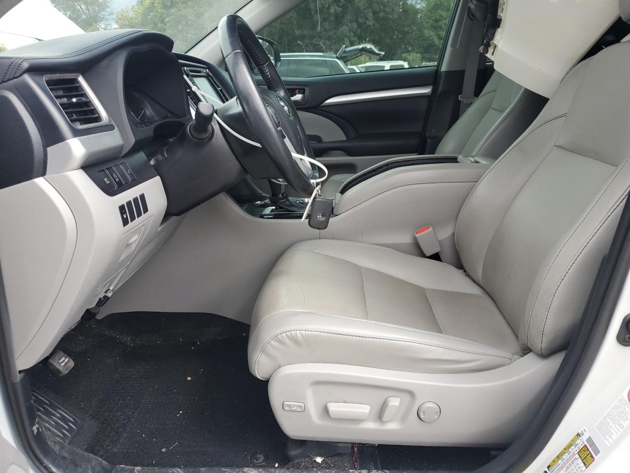 2019 Toyota Highlander Se VIN: 5TDJZRFH3KS564222 Lot: 85553295