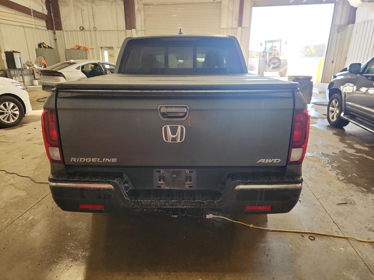 2017 Honda Ridgeline Rtl VIN: 5FPYK3F77HB035142 Lot: 89929275