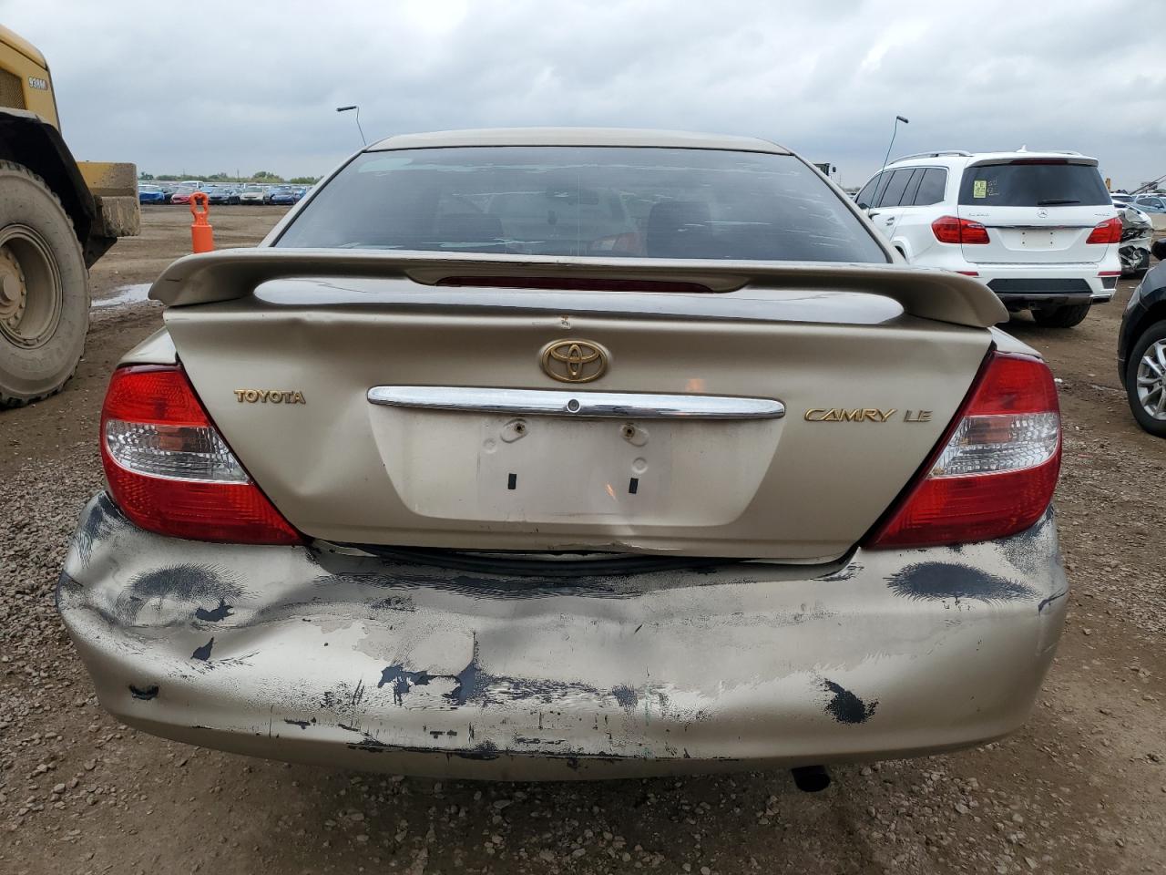 2003 Toyota Camry Le VIN: 4T1BE32K33U118272 Lot: 82317575