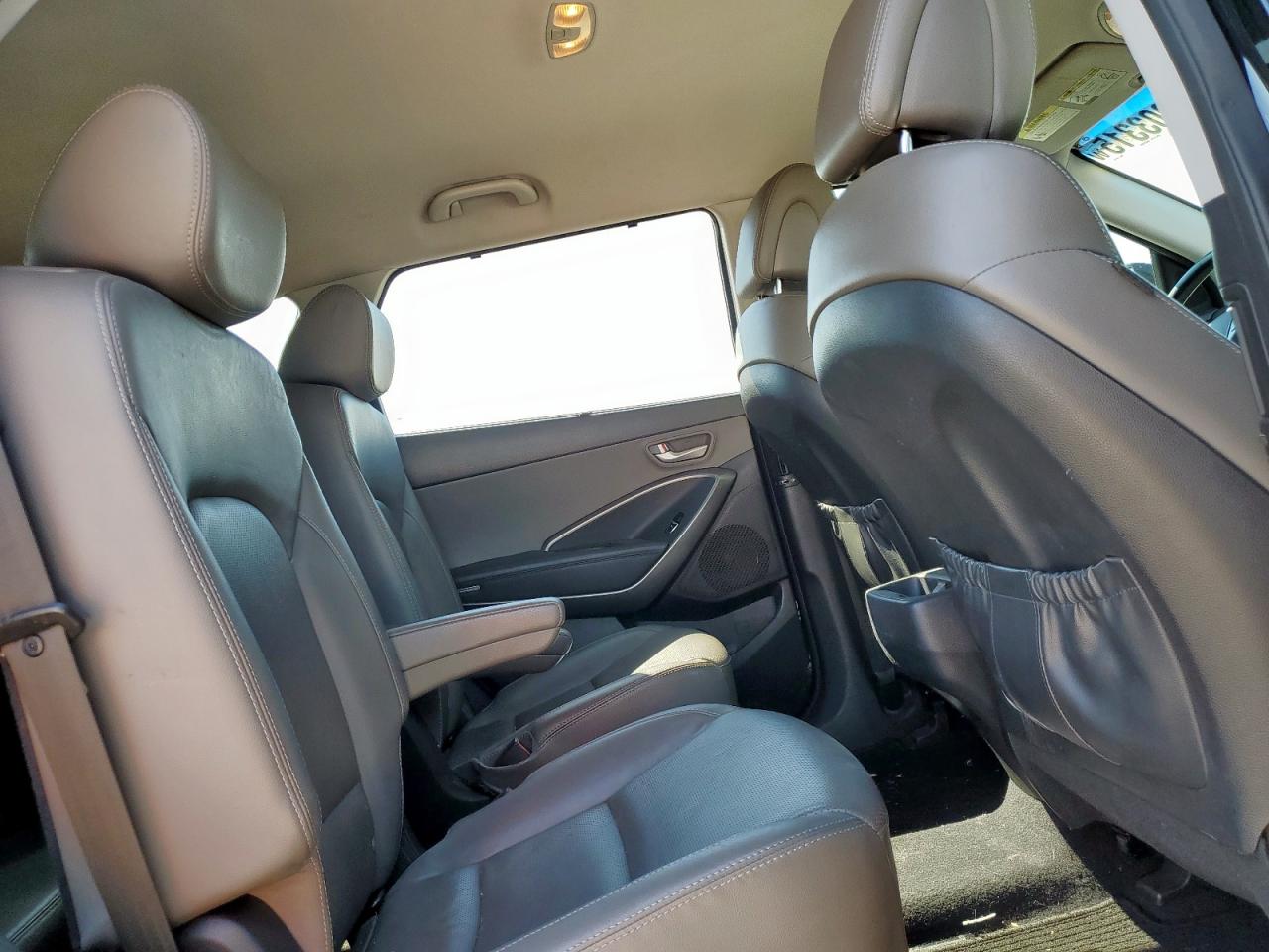 2017 Hyundai Santa Fe Se VIN: KM8SN4HF1HU241107 Lot: 85903315