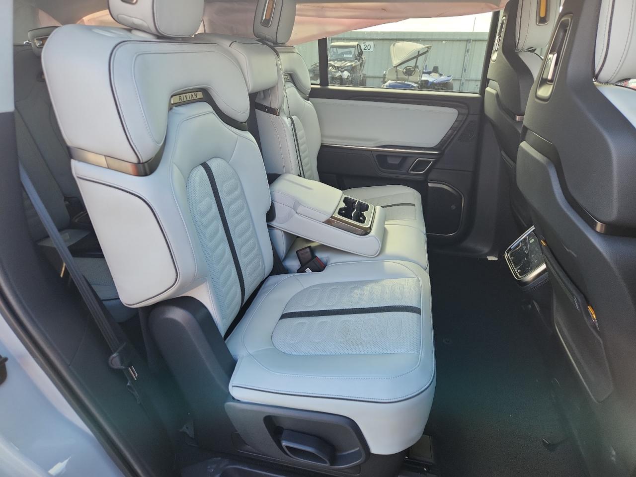 2024 Rivian R1S Adventure VIN: 7PDSGABA5RN031429 Lot: 90537595