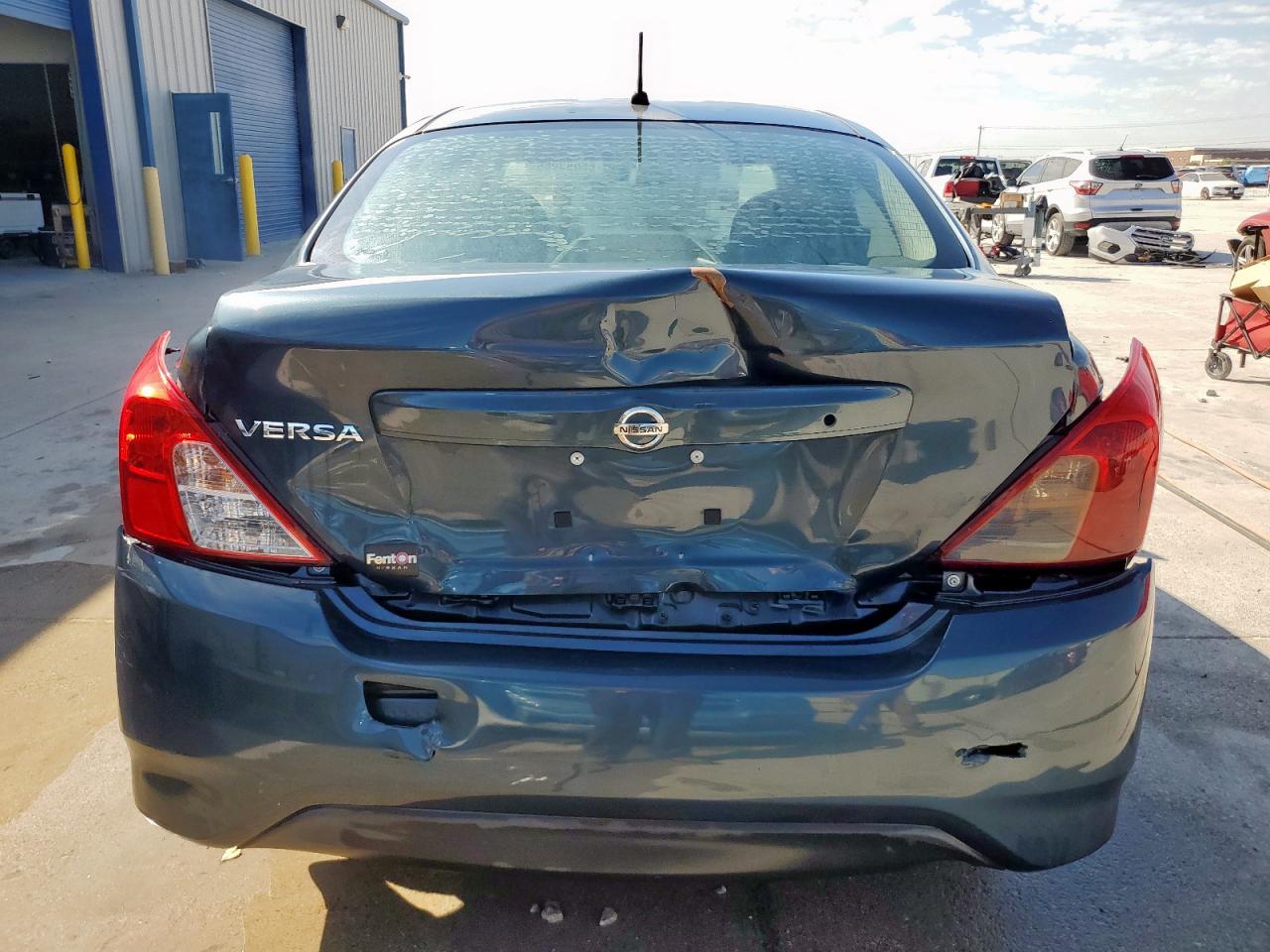 2016 Nissan Versa S VIN: 3N1CN7AP4GL899397 Lot: 85083965