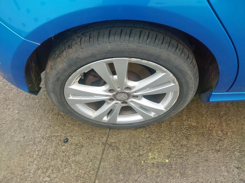 2016 MERCEDES-BENZ A 200 D SPORT PREMIUM AUT 