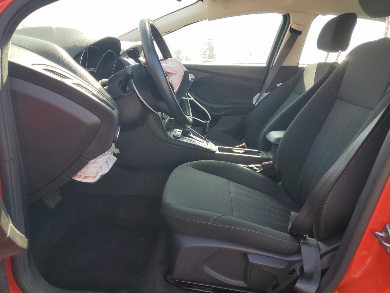 2015 Ford Focus Se VIN: 1FADP3K28FL261791 Lot: 82255085