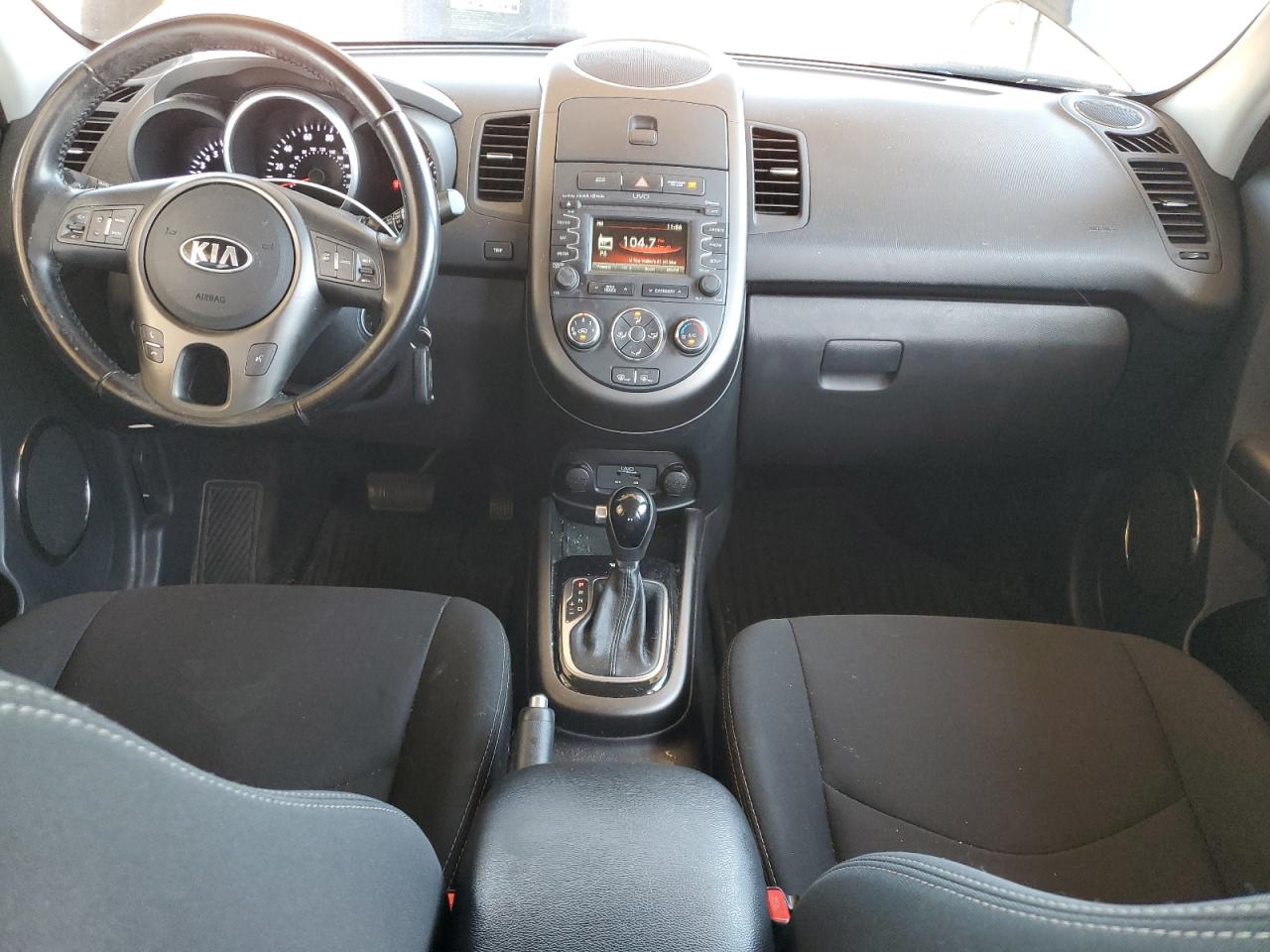 2013 Kia Soul + VIN: KNDJT2A61D7755889 Lot: 82373985