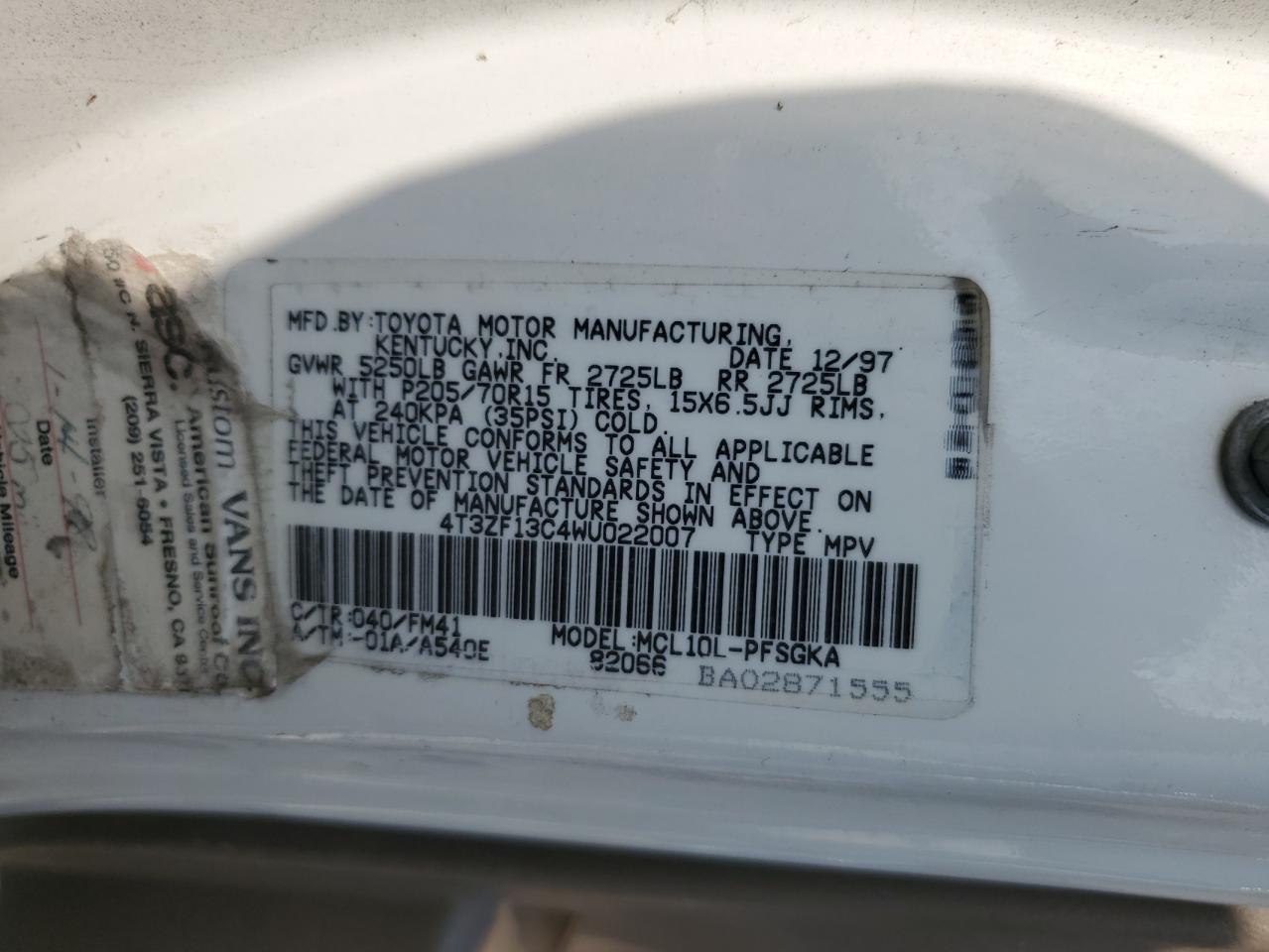 1998 Toyota Sienna Le VIN: 4T3ZF13C4WU022007 Lot: 90385095