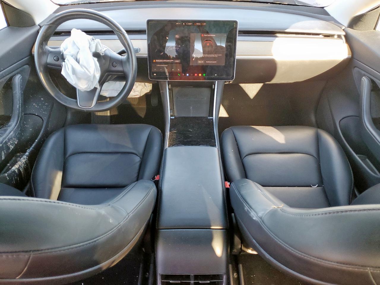 2018 Tesla Model 3 VIN: 5YJ3E1EAXJF034990 Lot: 90368615