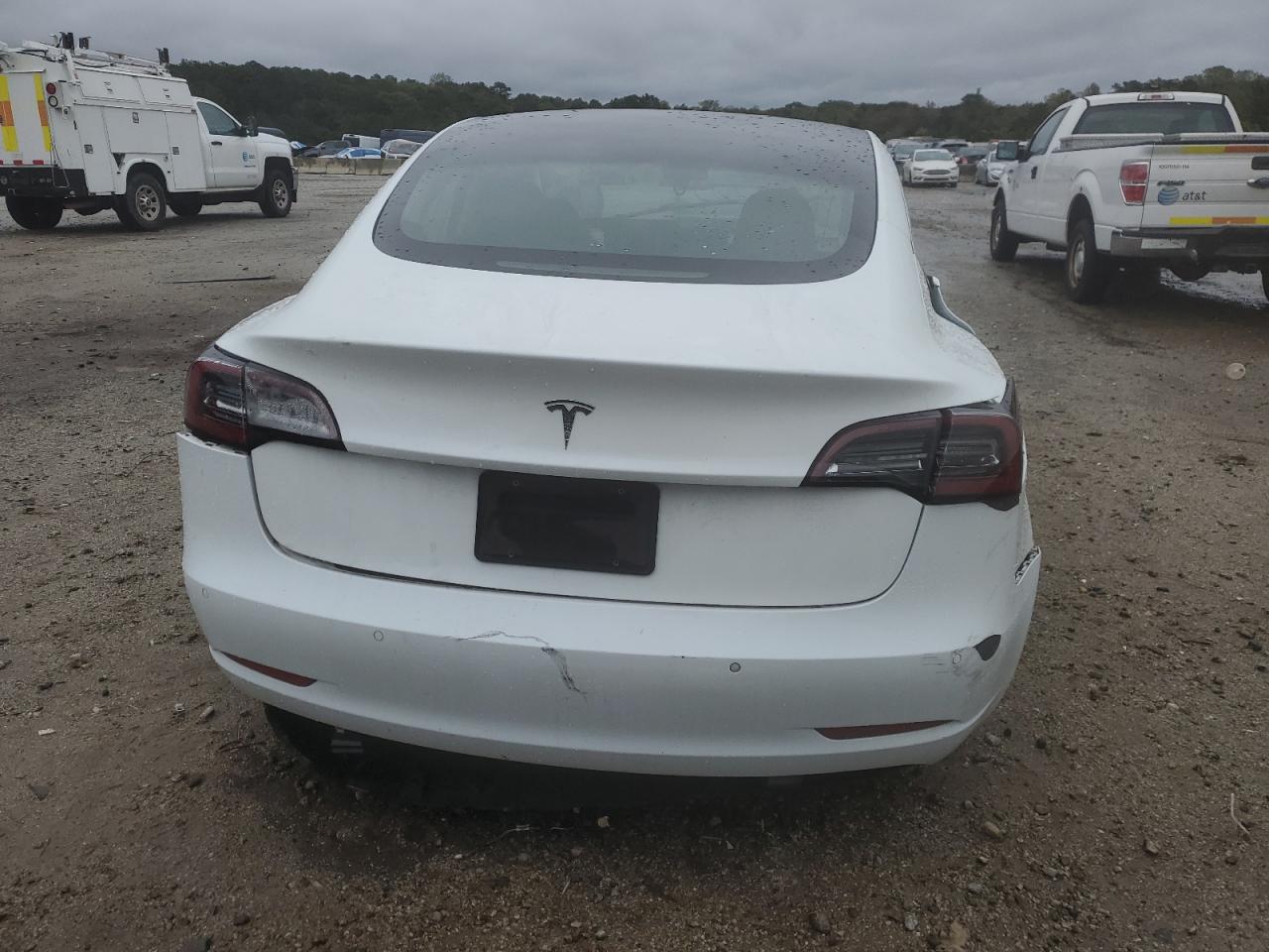 2018 Tesla Model 3 VIN: 5YJ3E1EB5JF181436 Lot: 89871685